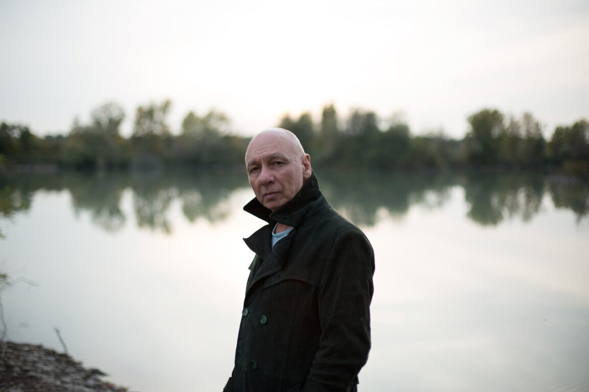 immagine di copertina rassegna Divine <BR>Liberamente ispirato al romanzo di Jean Genet Nostra signora dei fiori.